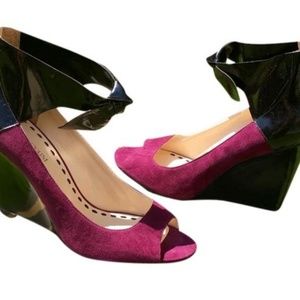 Enzo Angiolini Suede peeptoe wedges
